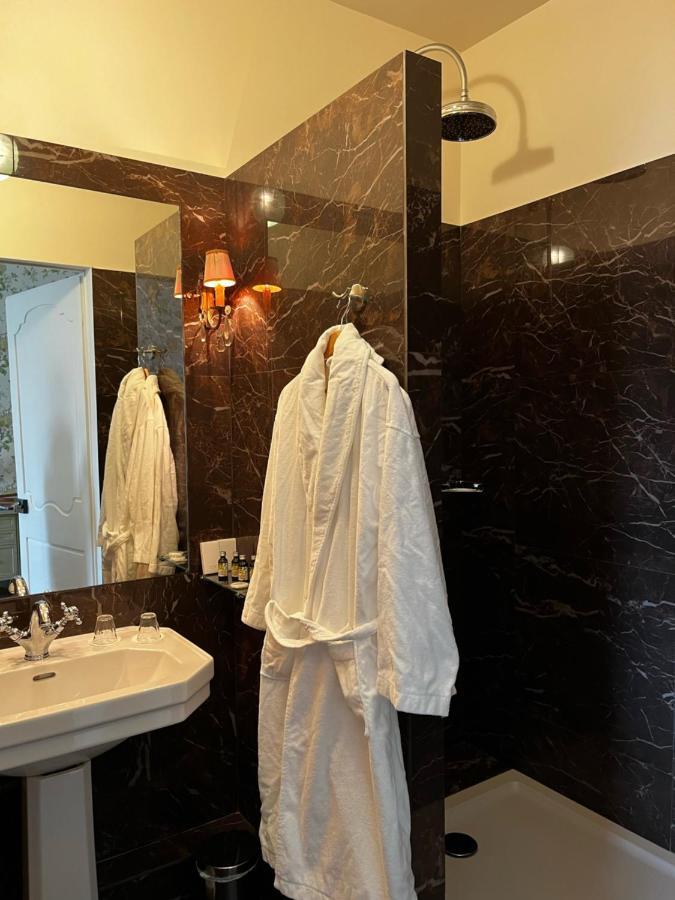 Hotel Restaurant Chez Gervais Quingey 外观 照片